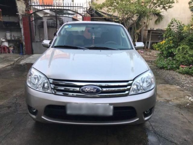 Cần bán xe Ford Escape năm 2009, màu bạc, giá tốt