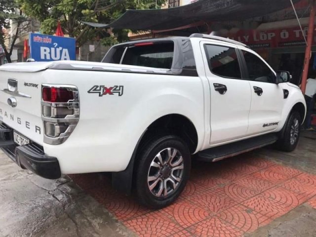 Cần bán gấp Ford Ranger 3.2 AT 4x4 2016, màu trắng, nhập khẩu