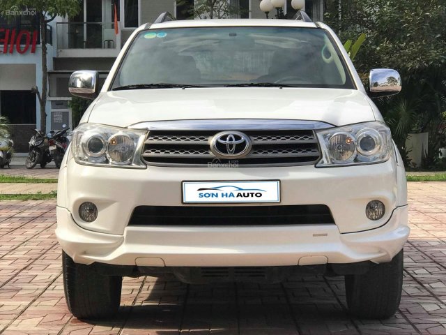 Bán xe Toyota Fortuner TRD Sportivo năm sản xuất 2011, màu trắng, 635tr0