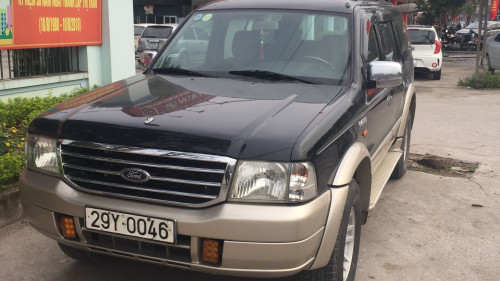 Cần bán lại xe Ford Everest MT sản xuất 2006, màu đen 