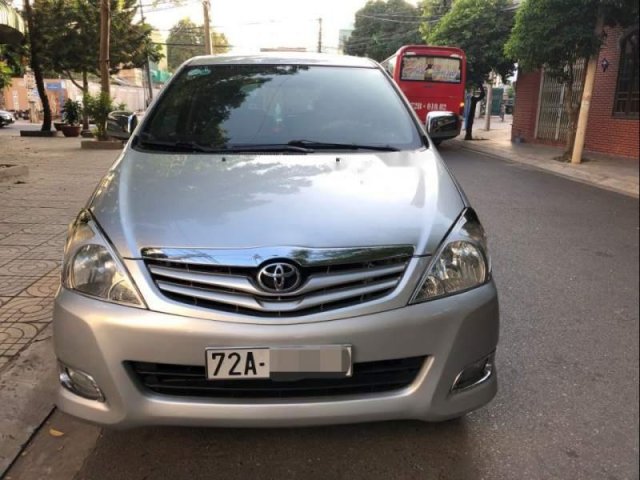 Bán ô tô Toyota Innova G đời 2009, màu bạc, giá tốt