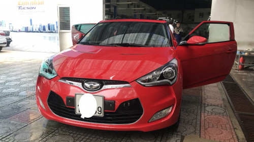 Cần bán Hyundai Veloster 1.6 tubor 2.2 AT năm 2011, màu đỏ