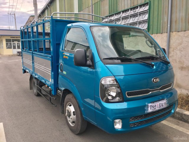 Bán xe tải 2T4 Kia K250, thùng bạt 5 bửng 3.5m đời 2018 Euro4