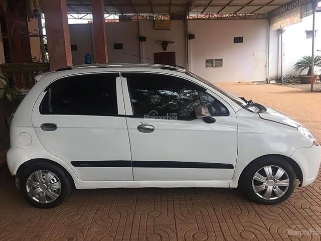 Bán Chevrolet Spark năm sản xuất 2011, màu trắng