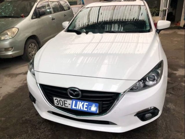 Cần bán gấp Mazda 3 đời 2016, màu trắng, nhập khẩu nguyên chiếc 