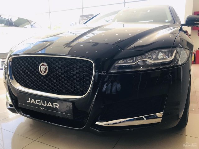 Bán xe Jaguar XF Prestige màu đen, lh 0938302233 xe 2018, giao ngay tặng bảo dưỡng, bảo hành0