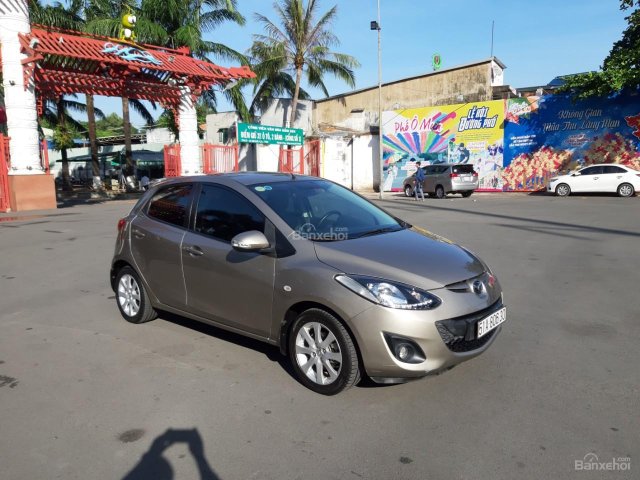 Bán xe Mazda 2S đời 2014 còn rất mới, màu xám, xe nhập khẩu, 399 triệu