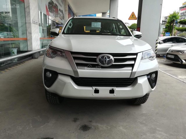 Bán Toyota Fortuner 2.4G số sàn 2018 - Có đủ các phiên bản - Đủ màu - Có xe giao ngay, giá tốt nhất Bắc Nam