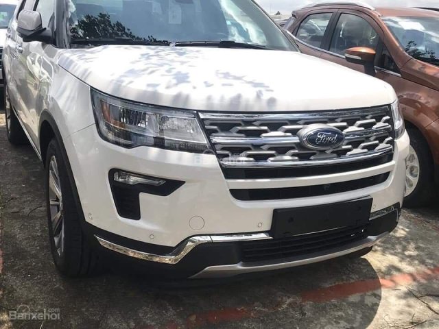 Ford Explorer màu trắng, giao ngay tận nhà tháng 12/2018, liên hệ 0898.482.2480