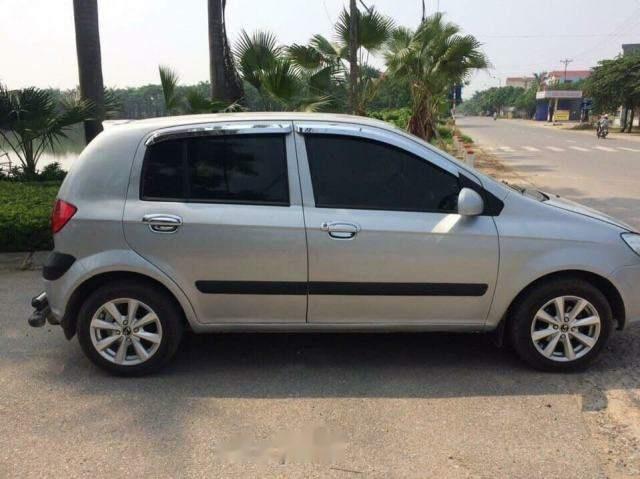 Bán Hyundai Getz 1.2AT sản xuất 2010, màu bạc, nội thất đẹp