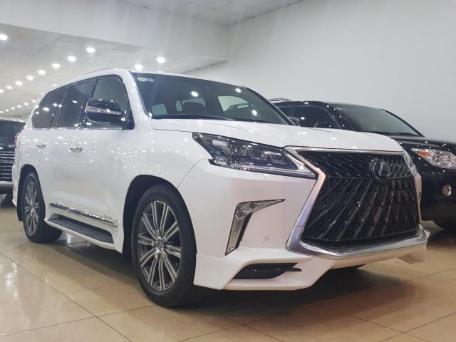 Bán Lexus LX 570 sản xuất 2016, màu trắng, nhập khẩu nguyên chiếc