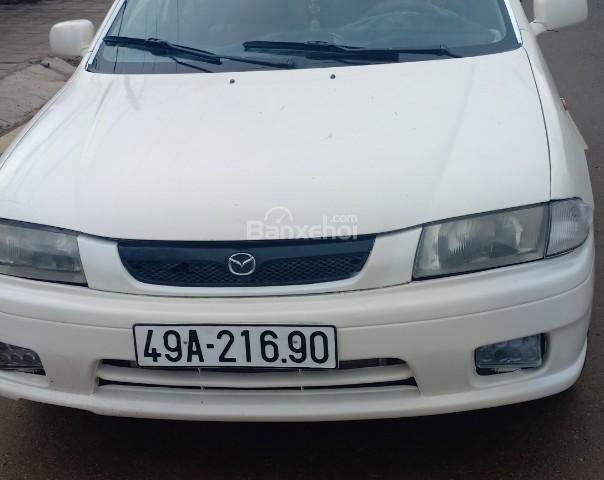 Bán xe Mazda 323 2000, màu trắng, chính chủ