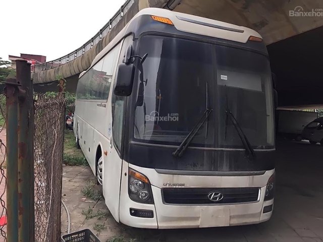 Bán Hyundai Universe Xpress Luxury đời 2016, màu trắng