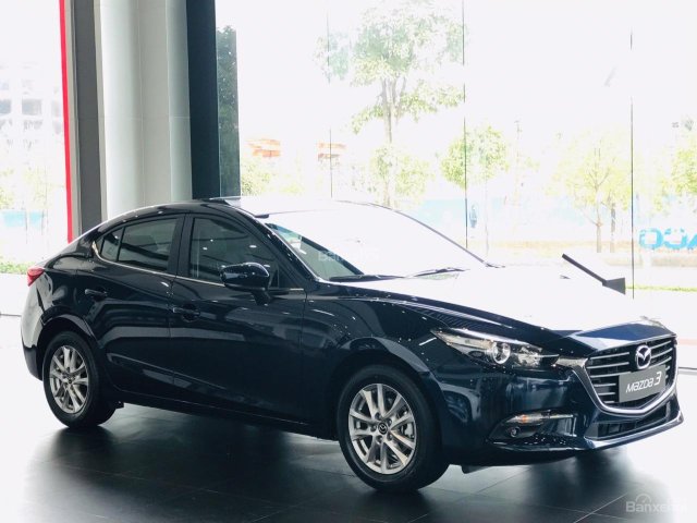 Bán Mazda 3 ưu đãi cực nhiều trước tết, tặng 01 năm BHVC, đủ xe giao trước tết. Hotline: 0702020222