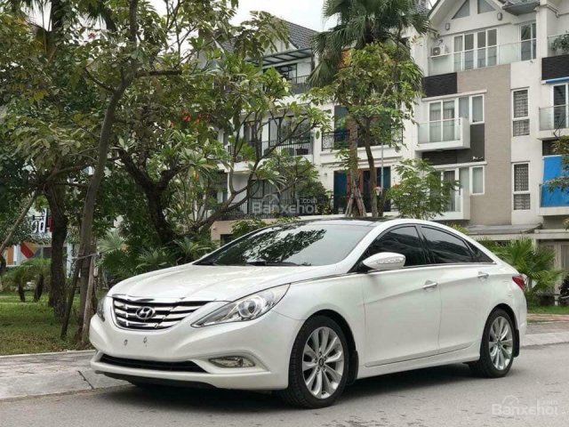 Cần bán xe Hyundai Sonata SE 2.0 AT năm sản xuất 2012, màu trắng, nhập khẩu nguyên chiếc