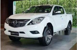 Bán Mazda BT 50 đời 2018, màu trắng, nhập khẩu