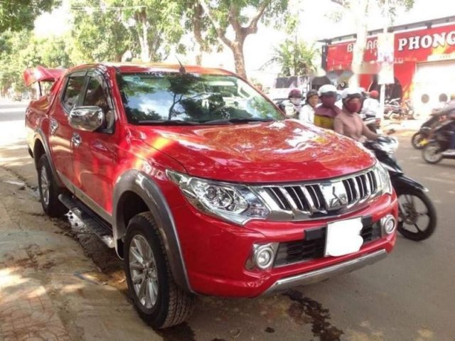 Bán Mitsubishi Triton 2017 máy dầu, màu đỏ, số sàn, xe đẹp hơn cả mới