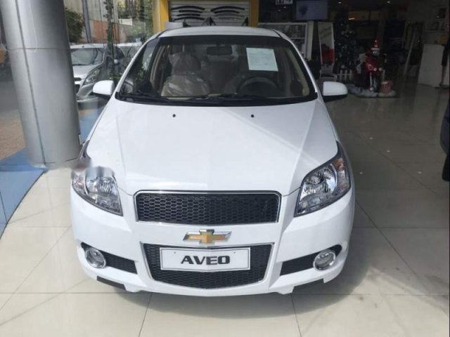 Bán Chevrolet Aveo sản xuất 2018, màu trắng