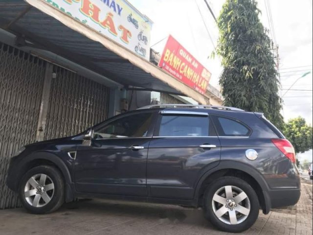 Bán xe Chevrolet Captiva, xe số sàn, còn rất mới, ghế da theo xe