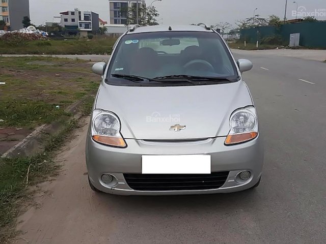 Bán Chevrolet Spark đời 2009, màu bạc, giá tốt