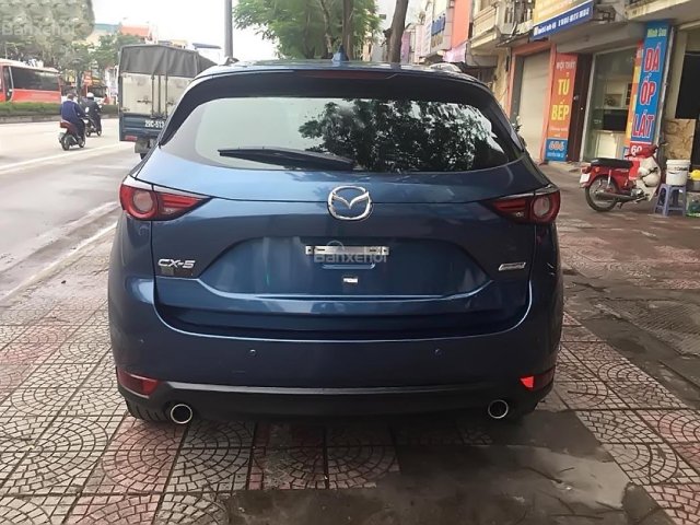 Cần bán Mazda CX 5 2.0 AT sản xuất 2018, màu xanh lam