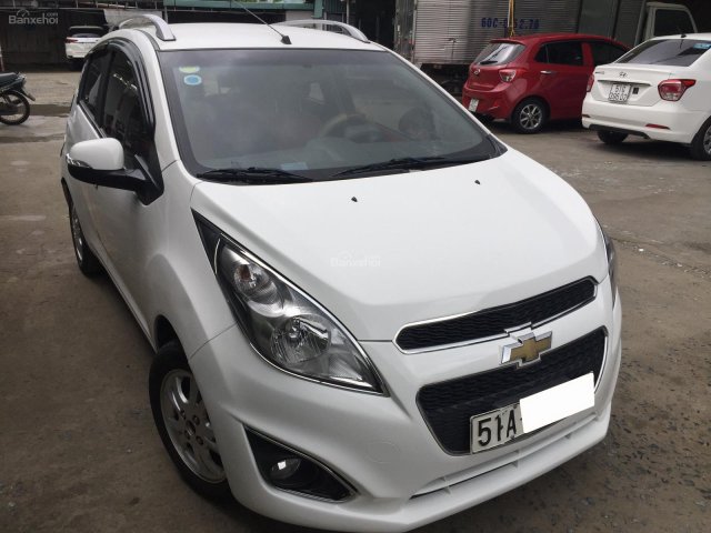 Bán Chevrolet Spark LTZ đời 2015, màu trắng, phiên bản giới hạn