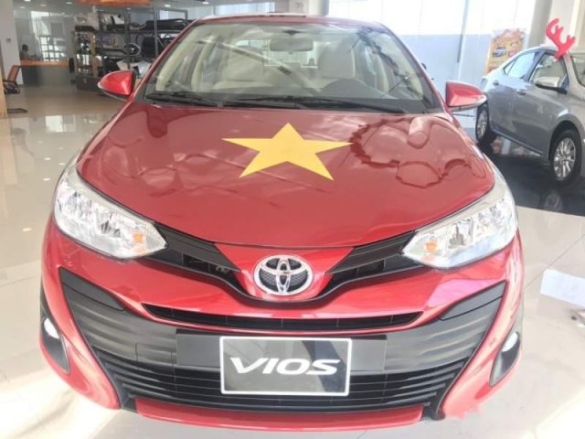 Bán xe Toyota Vios năm sản xuất 2018, màu đỏ, giá tốt