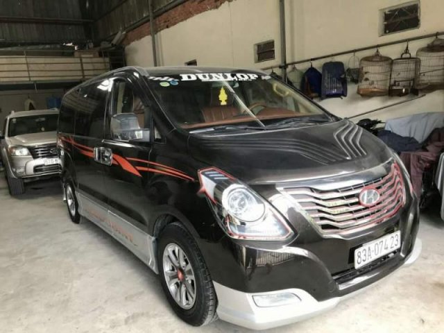 Bán xe Hyundai Starex đời 2008, màu đen, xe nhập, giá 495tr