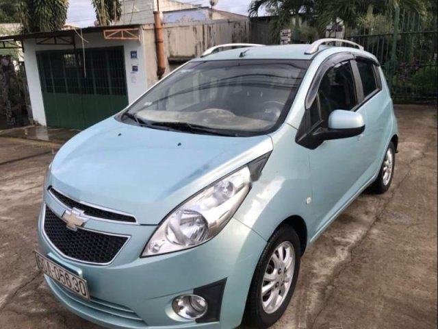 Cần bán gấp Chevrolet Spark LT 2012, xe gia đình nữ chạy kĩ còn rất mới