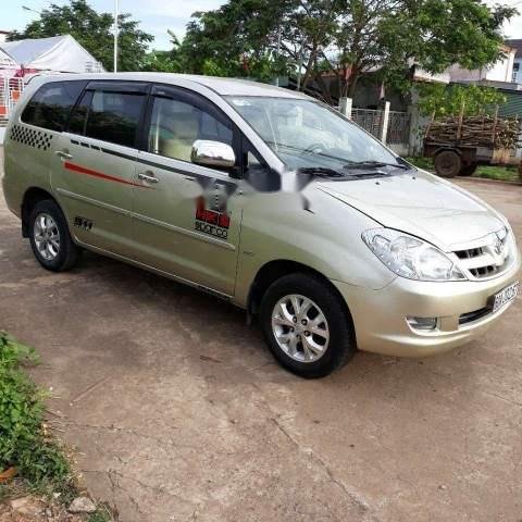 Bán gấp Toyota Innova G năm sản xuất 2006, màu bạc, nhập khẩu