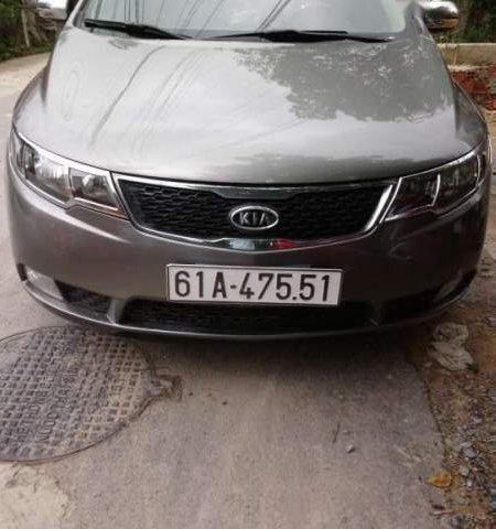 Bán xe Kia Forte đời 2011, màu xám, chính chủ