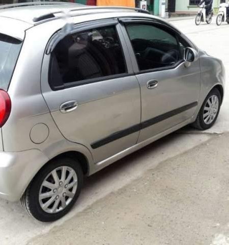 Bán xe Chevrolet Spark năm sản xuất 2010, màu bạc