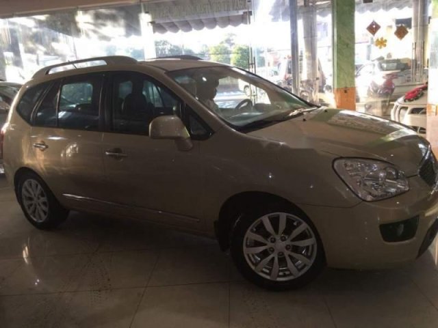 Bán xe Kia Carens năm 2014, màu vàng, chính chủ