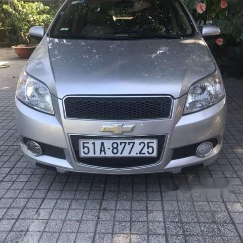 Gia đình bán Chevrolet Aveo sản xuất năm 2014, màu bạc 