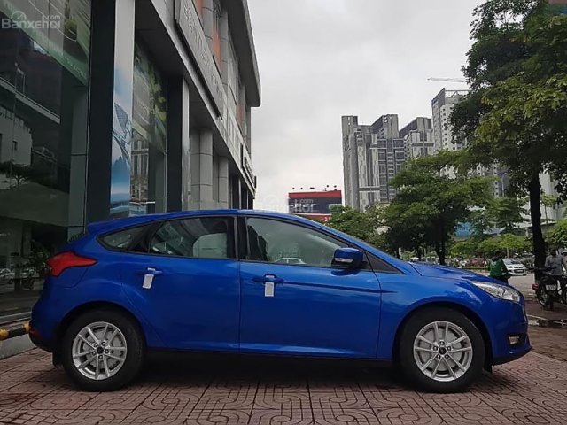 Bán Ford Focus Trend năm sản xuất 2018, màu xanh lam