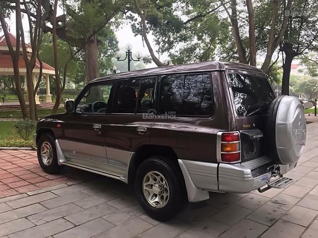 Bán xe Mitsubishi Pajero 3.5 năm 2003, màu nâu, giá 240tr