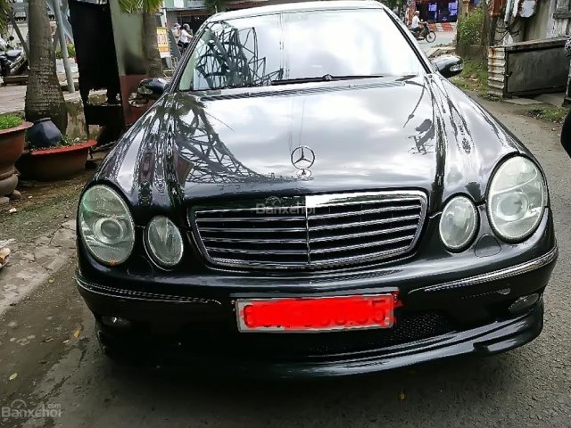 Bán Mercedes E63 AMG đời 2005, màu đen, nhập khẩu như mới 