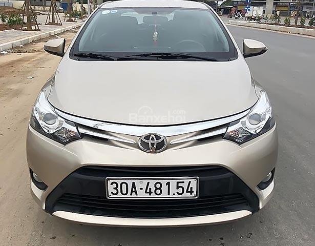 Bán xe Toyota Vios G sản xuất năm 2015, màu vàng