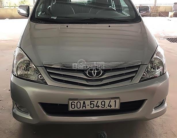 Cần bán xe Toyota Innova G năm sản xuất 2010, màu bạc chính chủ, giá chỉ 410 triệu