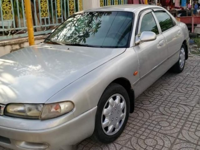 Cần bán xe Mazda 626 đời 1993, màu bạc, xe nhập chính chủ, giá chỉ 96 triệu