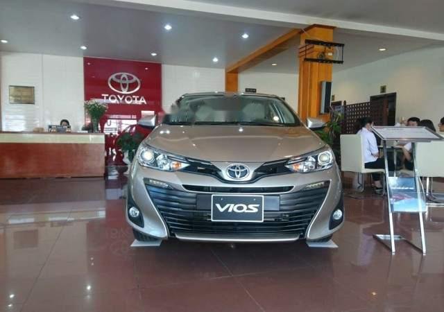 Bán xe Toyota Vios năm sản xuất 2018, màu nâu, giá tốt