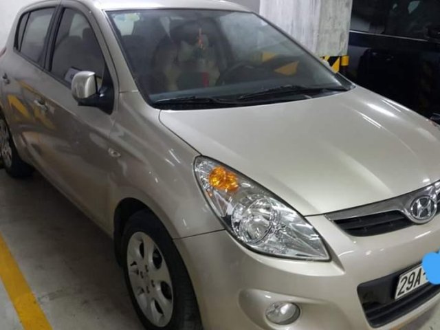 Bán Hyundai i20 AT sản xuất năm 2011, nhập khẩu ít sử dụng