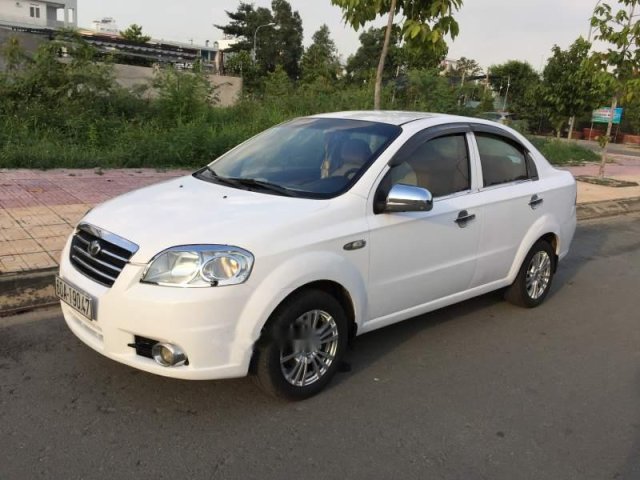 Bán xe Daewoo Gentra đời 2009, màu trắng