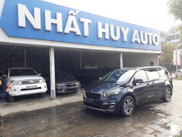 Bán xe Kia Sedona 2.2 năm sản xuất 2018, màu xanh