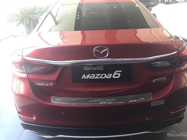 Bán Mazda 6 năm sản xuất 2018, màu đỏ, vô cùng sang trọng và đẳng cấp