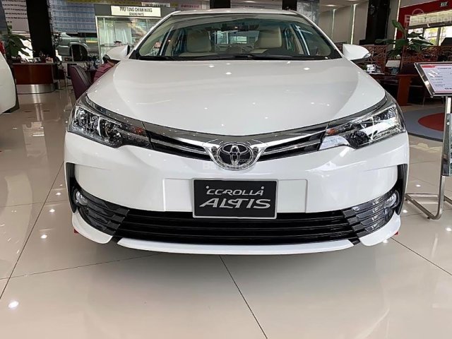 Cần bán Toyota Corolla Altis 1.8G AT sản xuất năm 2018, đẳng cấp, bền bỉ, thể thao