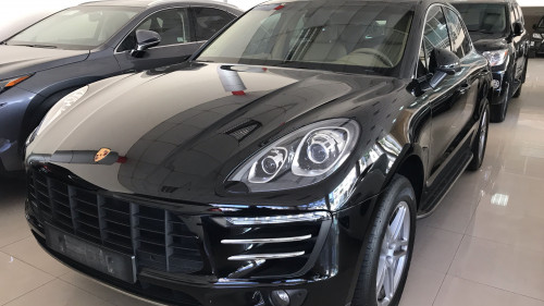 Bán ô tô Porsche Macan đời 2015, màu đen