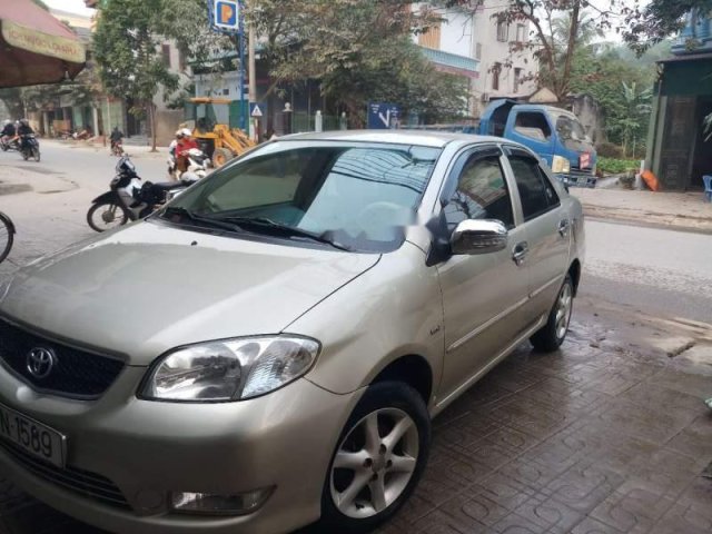 Cần bán Toyota Vios G năm sản xuất 2004 xe gia đình0