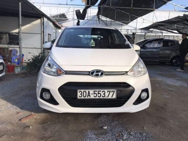 Cần bán lại xe Hyundai Grand i10 AT 2015, gầm bệ chắc nịch