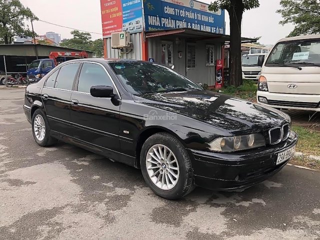 Cần bán xe BMW 5 Series 525i sản xuất 2003, màu đen, xe nhập như mới  